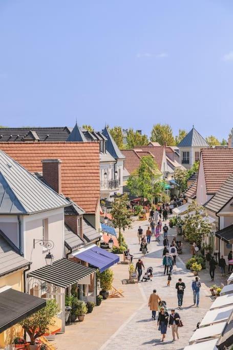 Appartement Spacieux/ Disneyland/Paris/Wifi/Bureau Champs-Sur-Marne Kültér fotó