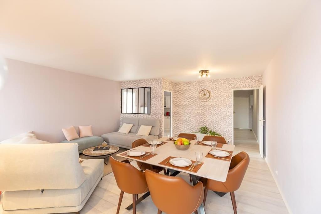 Appartement Spacieux/ Disneyland/Paris/Wifi/Bureau Champs-Sur-Marne Kültér fotó